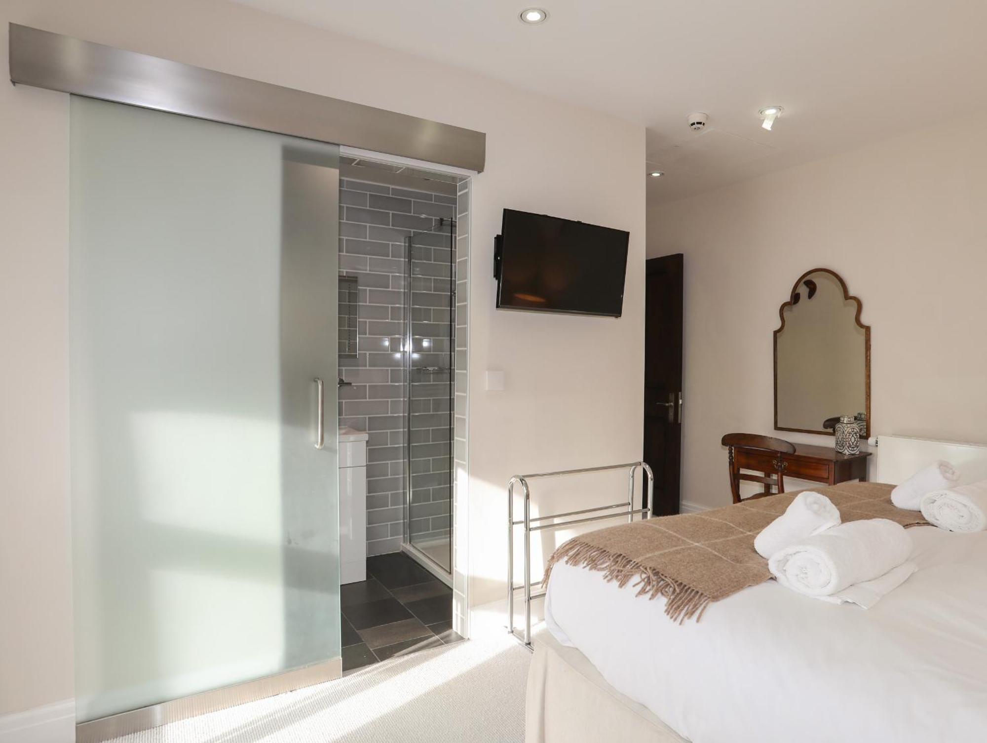 Harlech Apartments - Matholwch Экстерьер фото