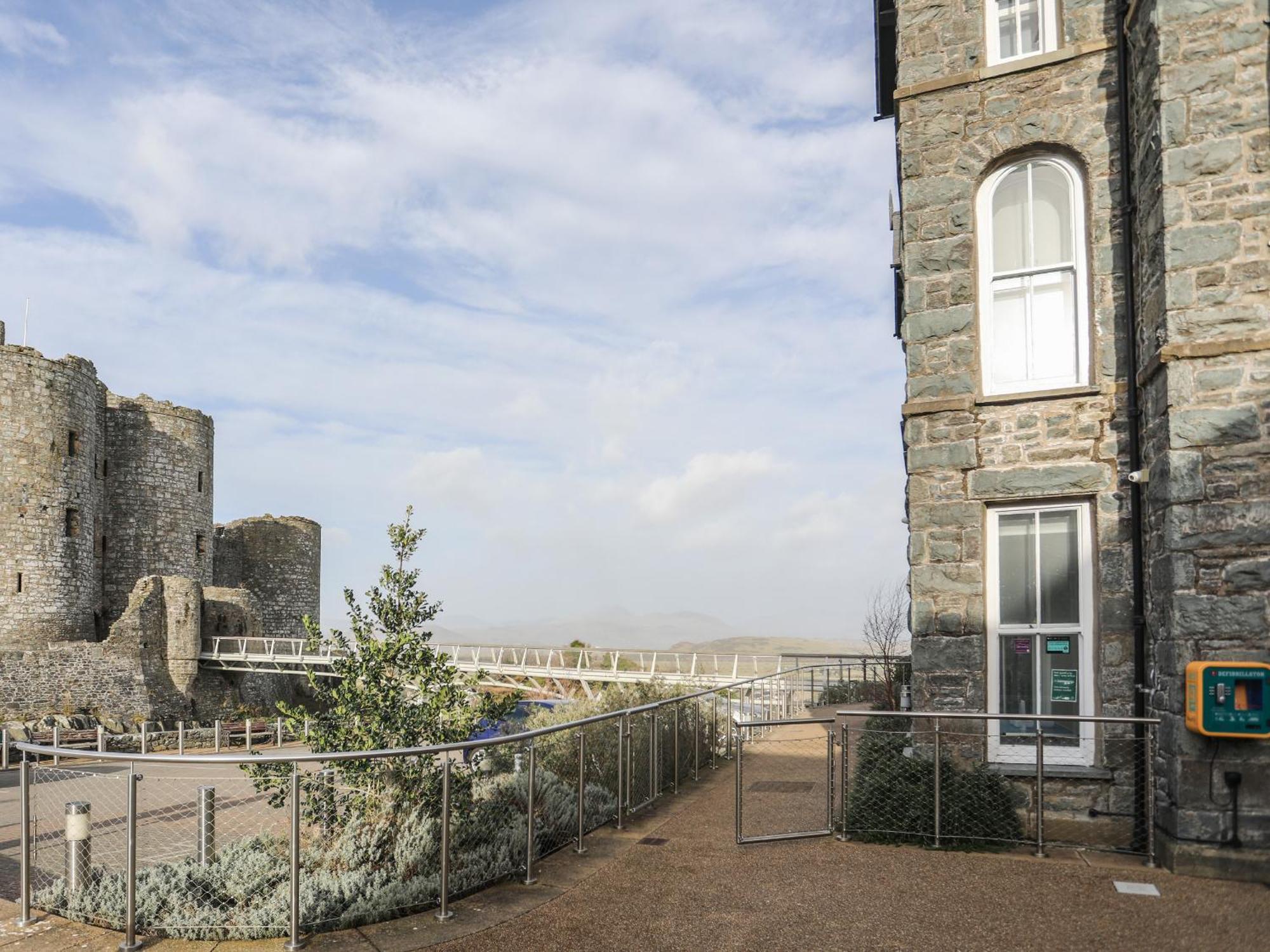 Harlech Apartments - Matholwch Экстерьер фото