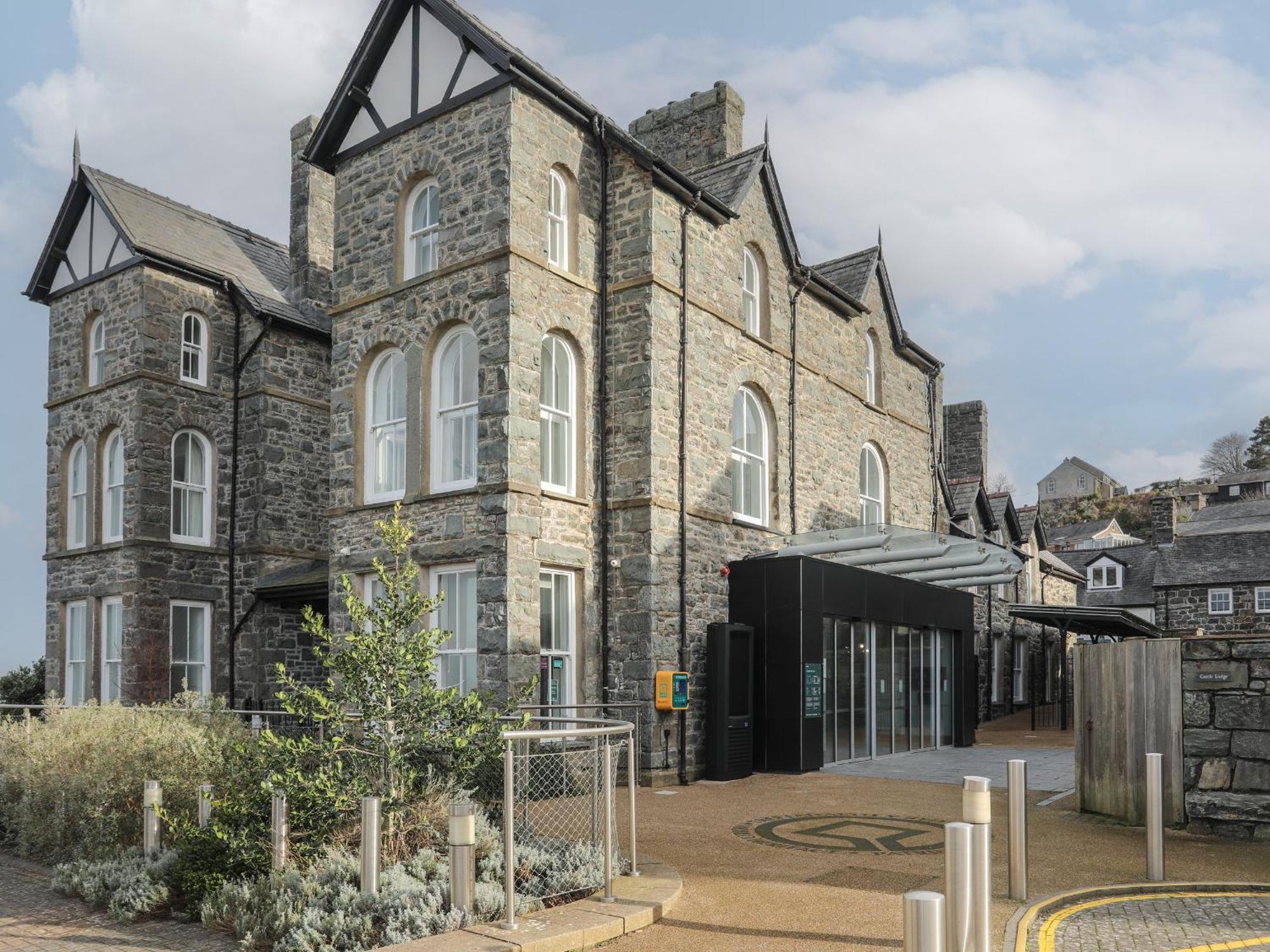 Harlech Apartments - Matholwch Экстерьер фото